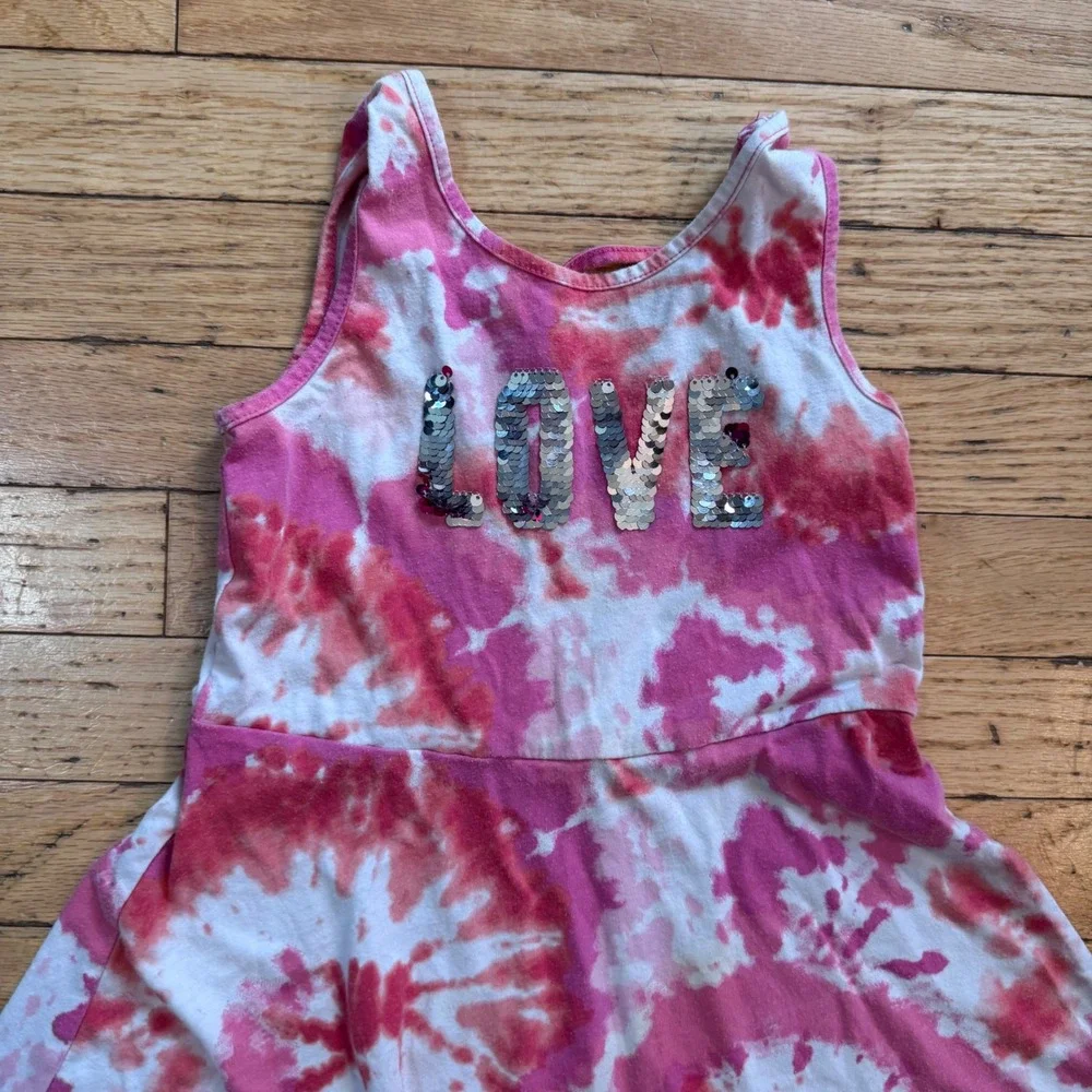 The Childrens Place Girls Pink Tie Dye Sequin LOVE Skater Dress Size S 5/6